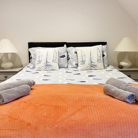 New Family Apartment Walking Distance To The Beach Bournemouth Eksteriør billede