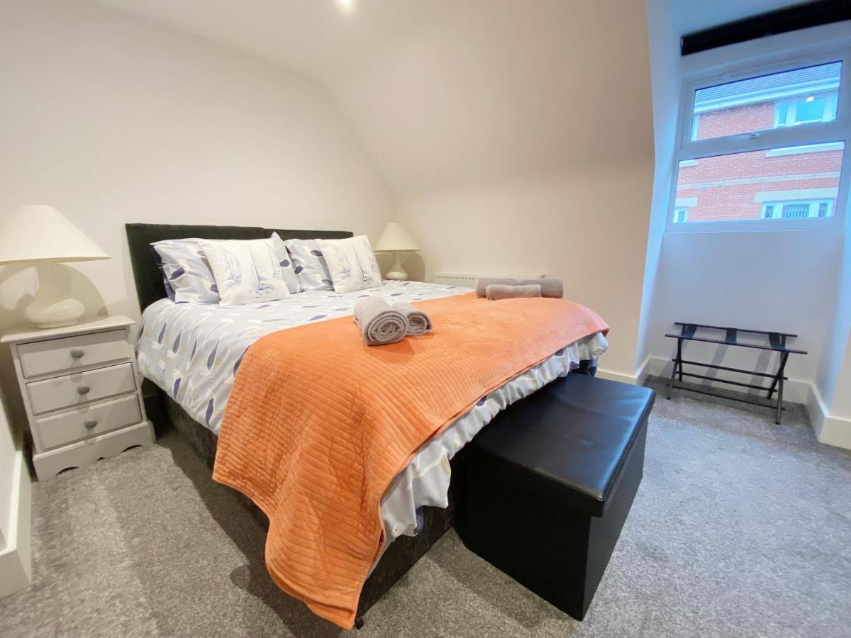 New Family Apartment Walking Distance To The Beach Bournemouth Eksteriør billede